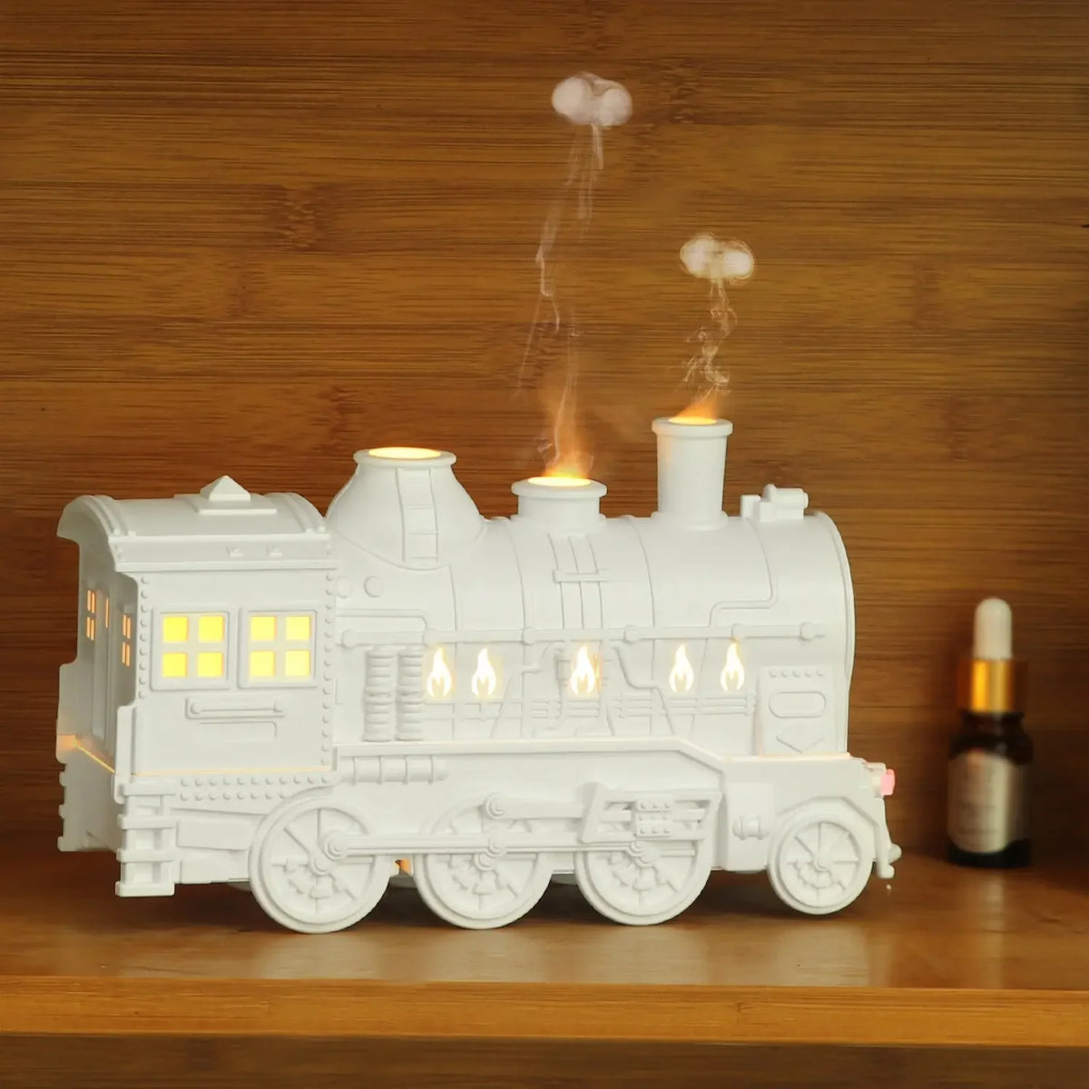 Compact 300ml train humidifier and aroma diffuser